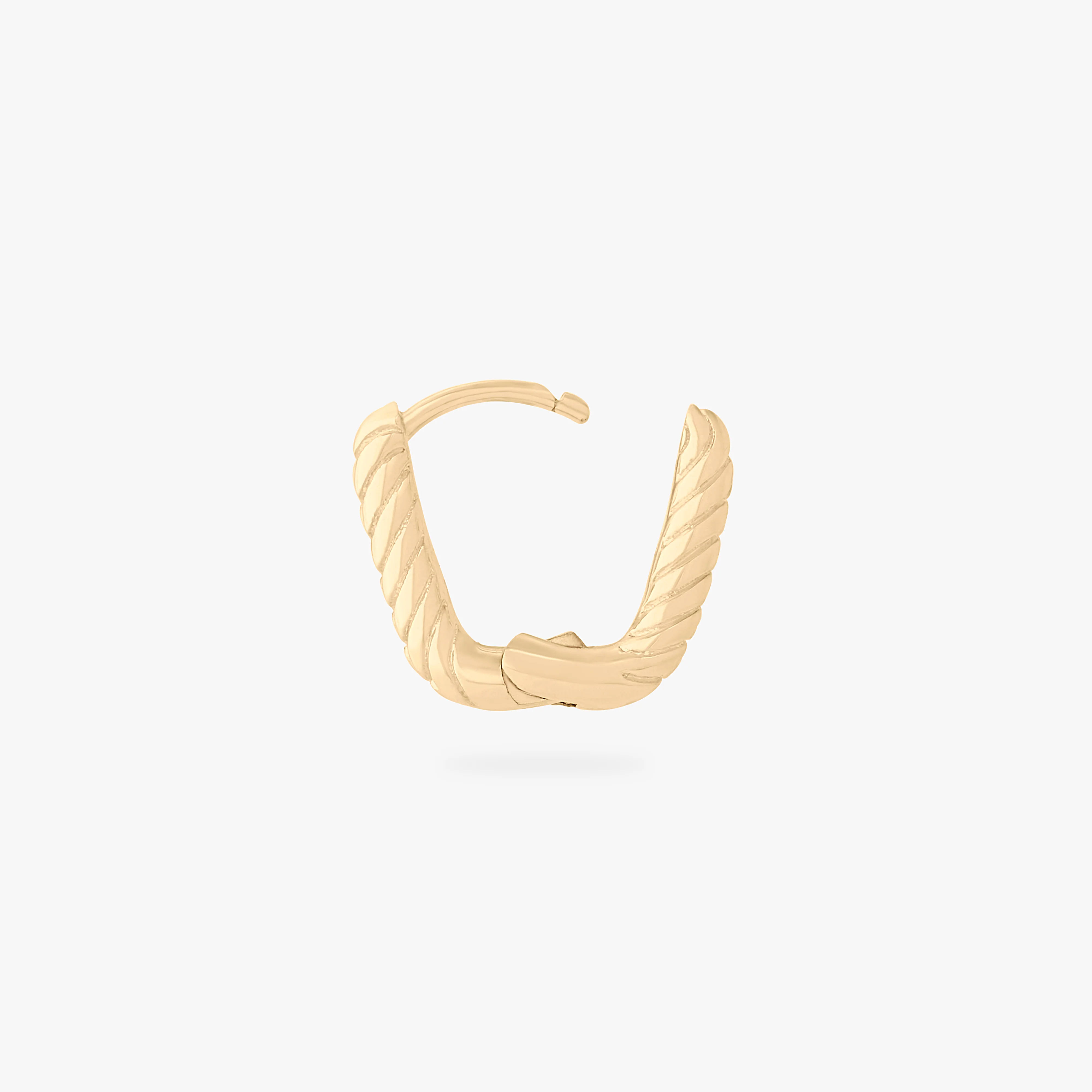 125-square-twist-huggie-3.webp Square Twist Huggie