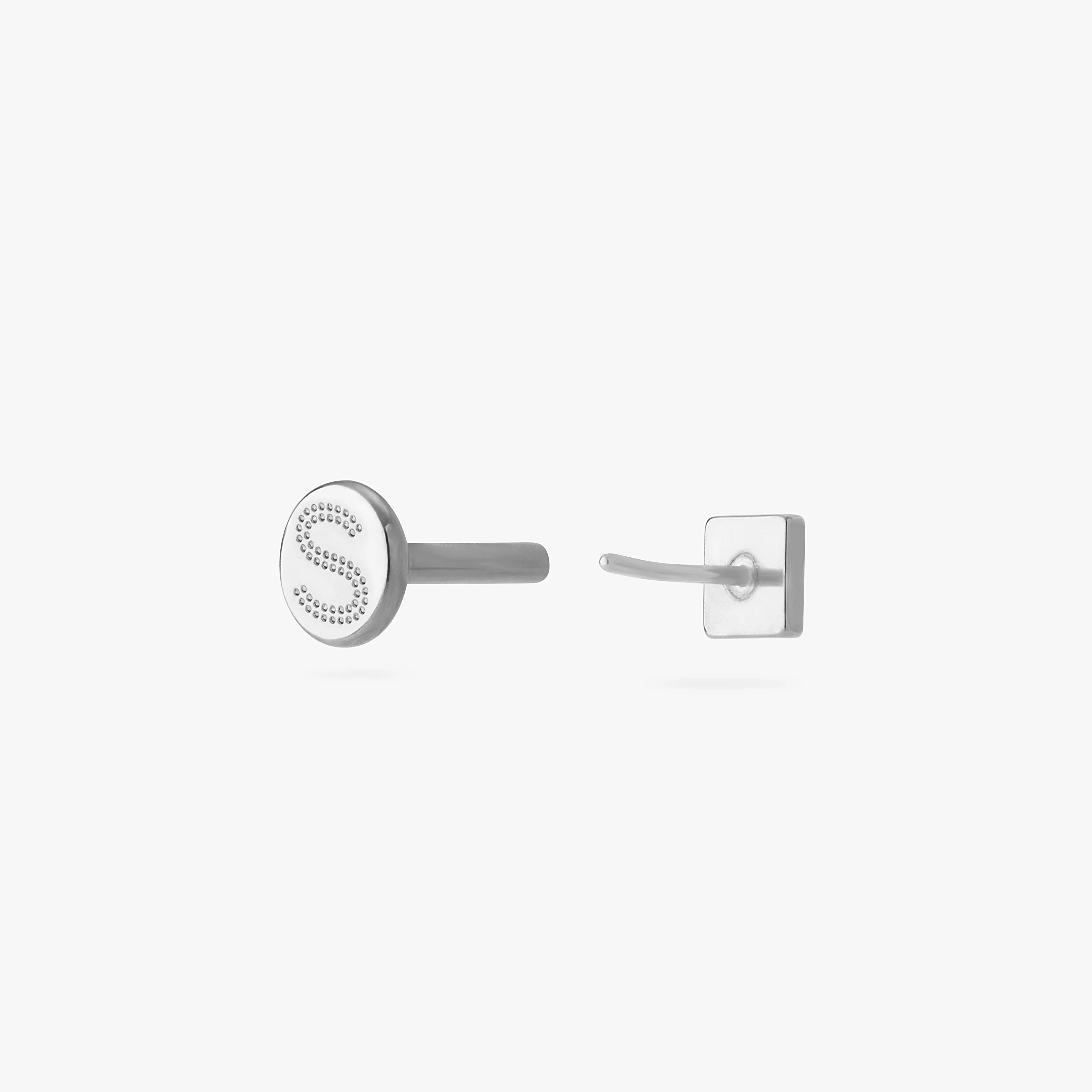 147-pyramid-flatback-stud-11.webp Pyramid Flatback Stud