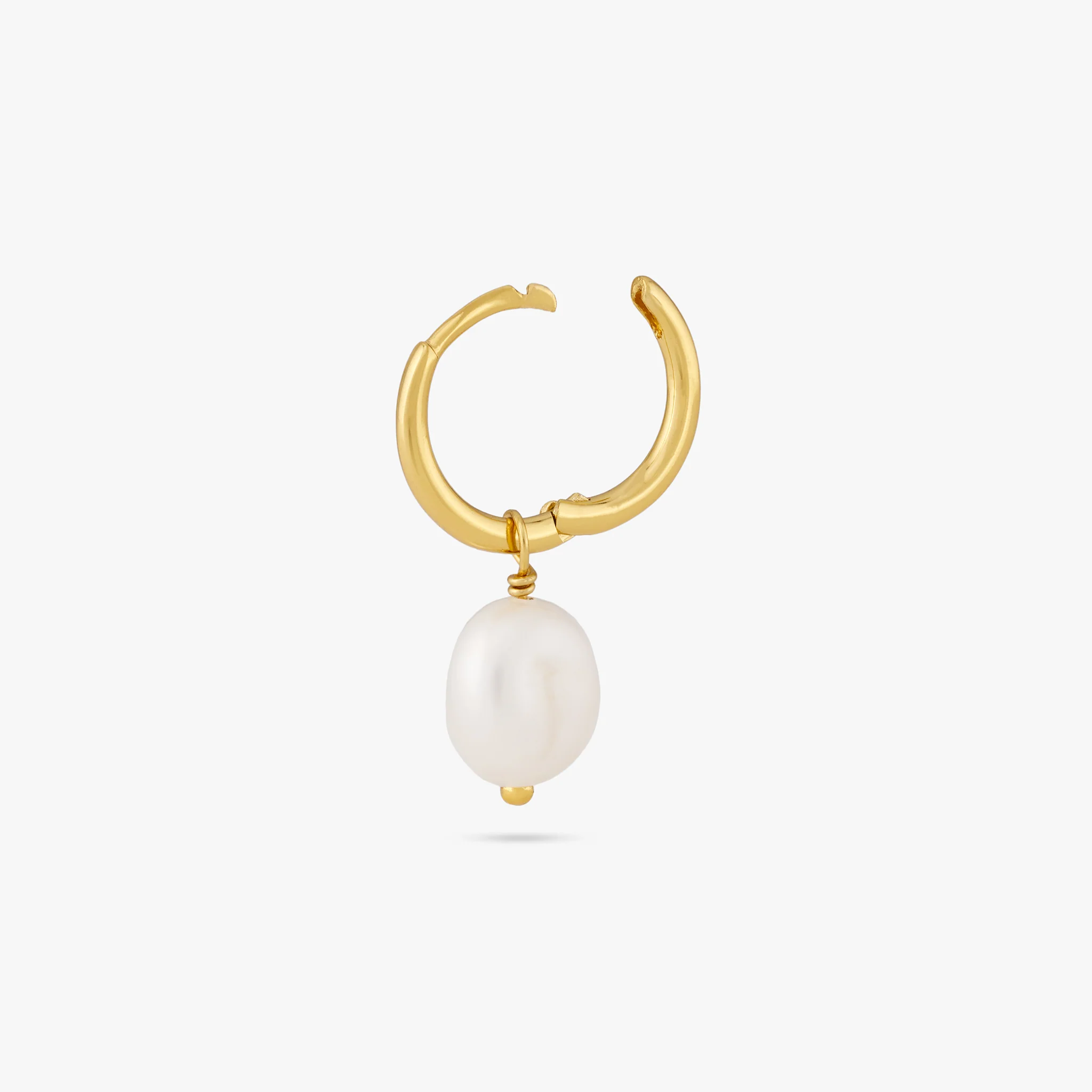 Baroque Pearl Huggie