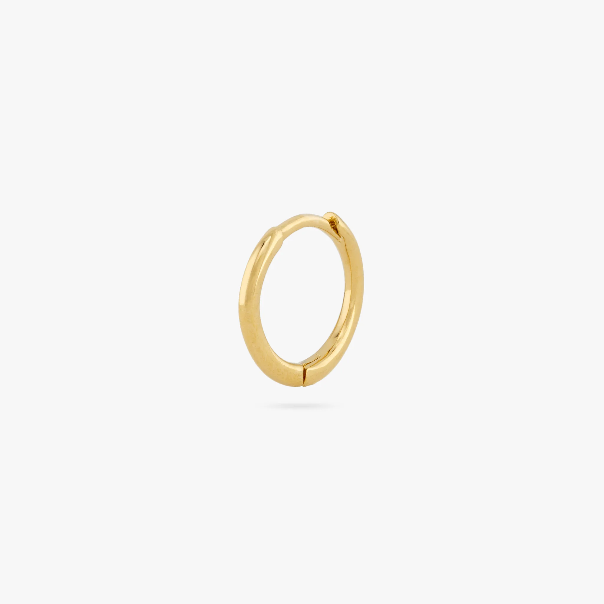 19-small-slim-huggie-1.webp Small Slim Huggie