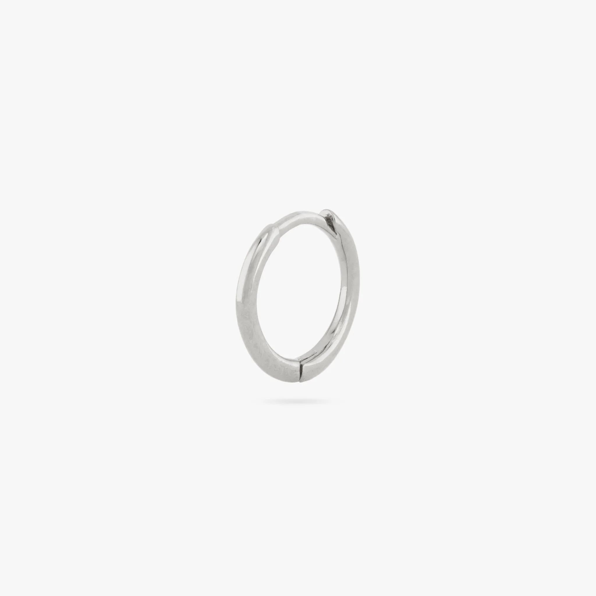 19-small-slim-huggie-5.webp Small Slim Huggie