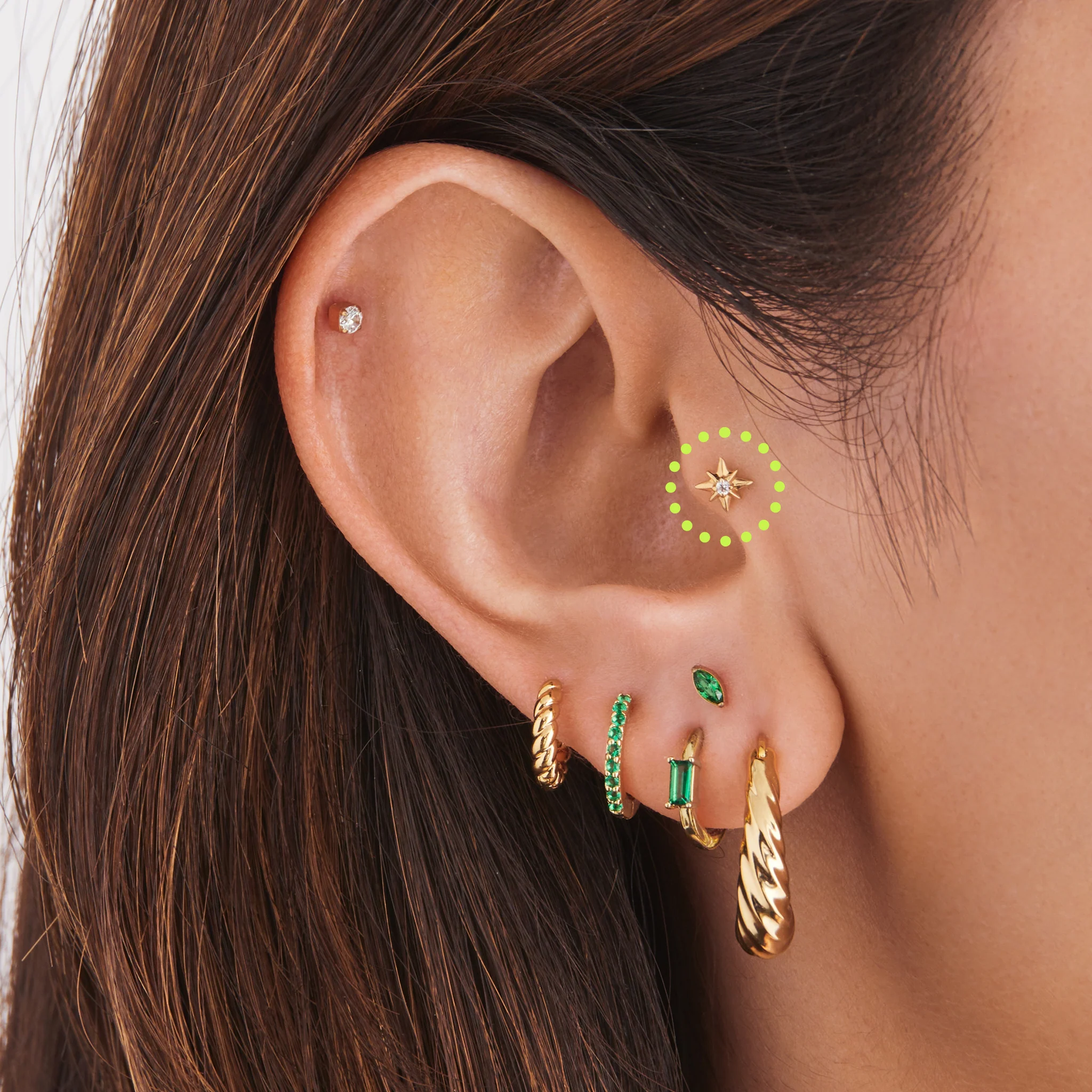 201-14k-twinkle-star-flatback-stud-2.webp 14K Twinkle Star Flatback Stud