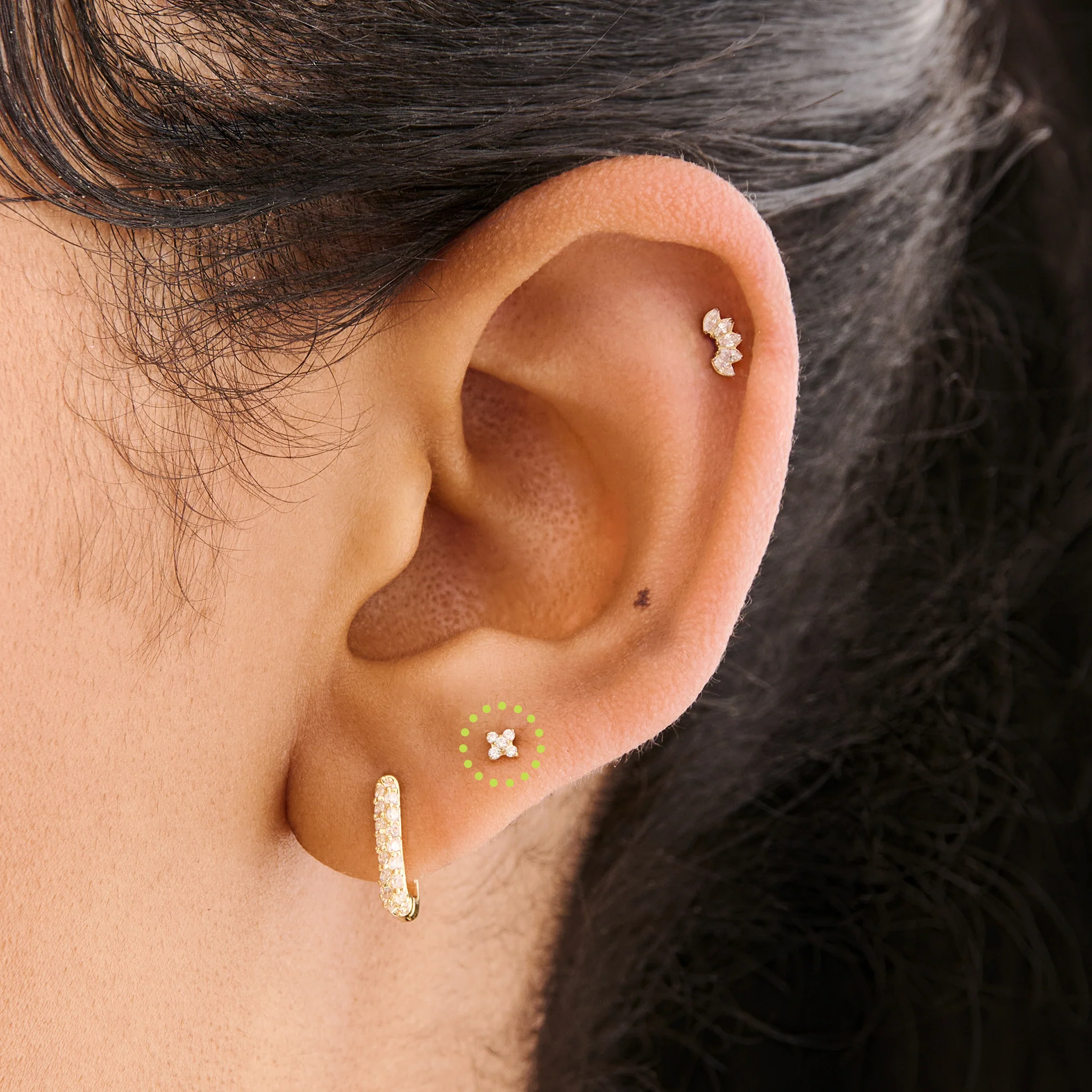 218-pave-x-flatback-stud-2.webp Pave X Flatback Stud