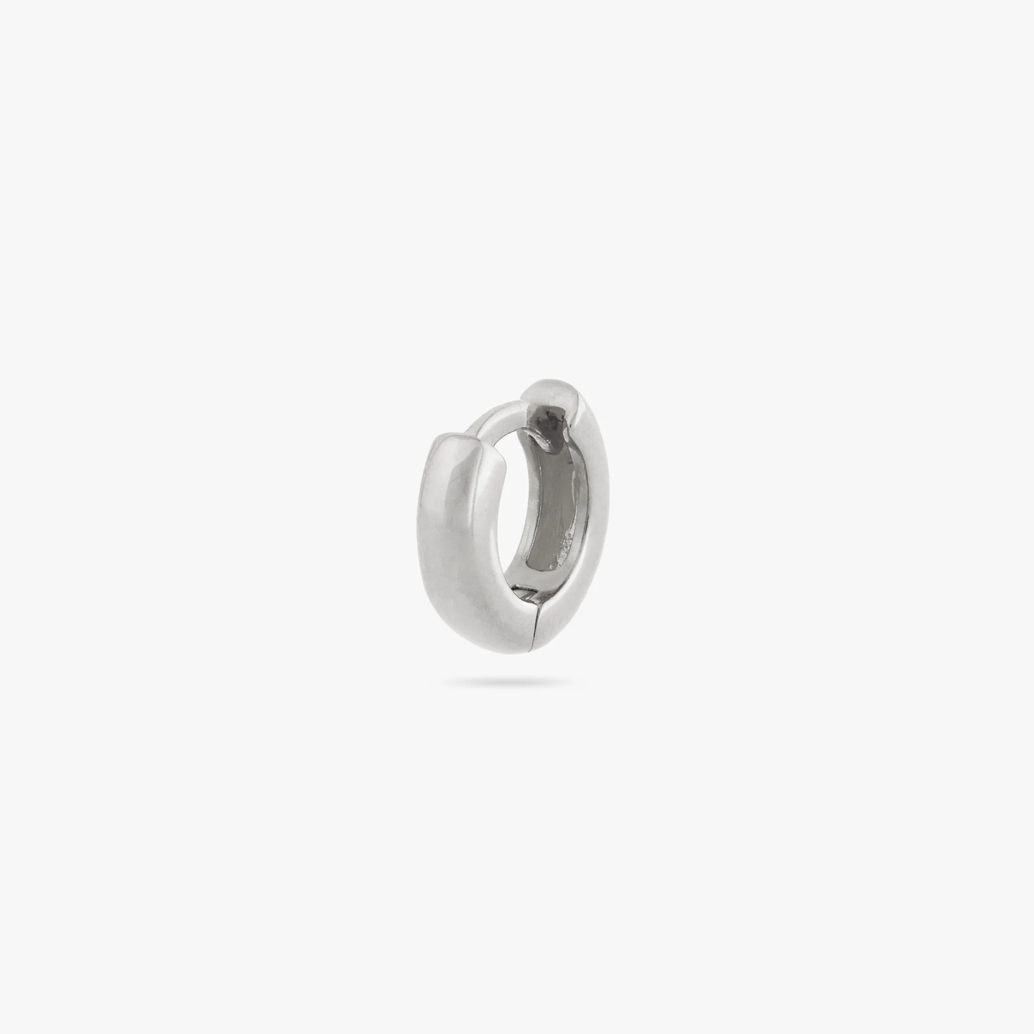 296-micro-chunky-huggie-5.webp Micro Chunky Huggie