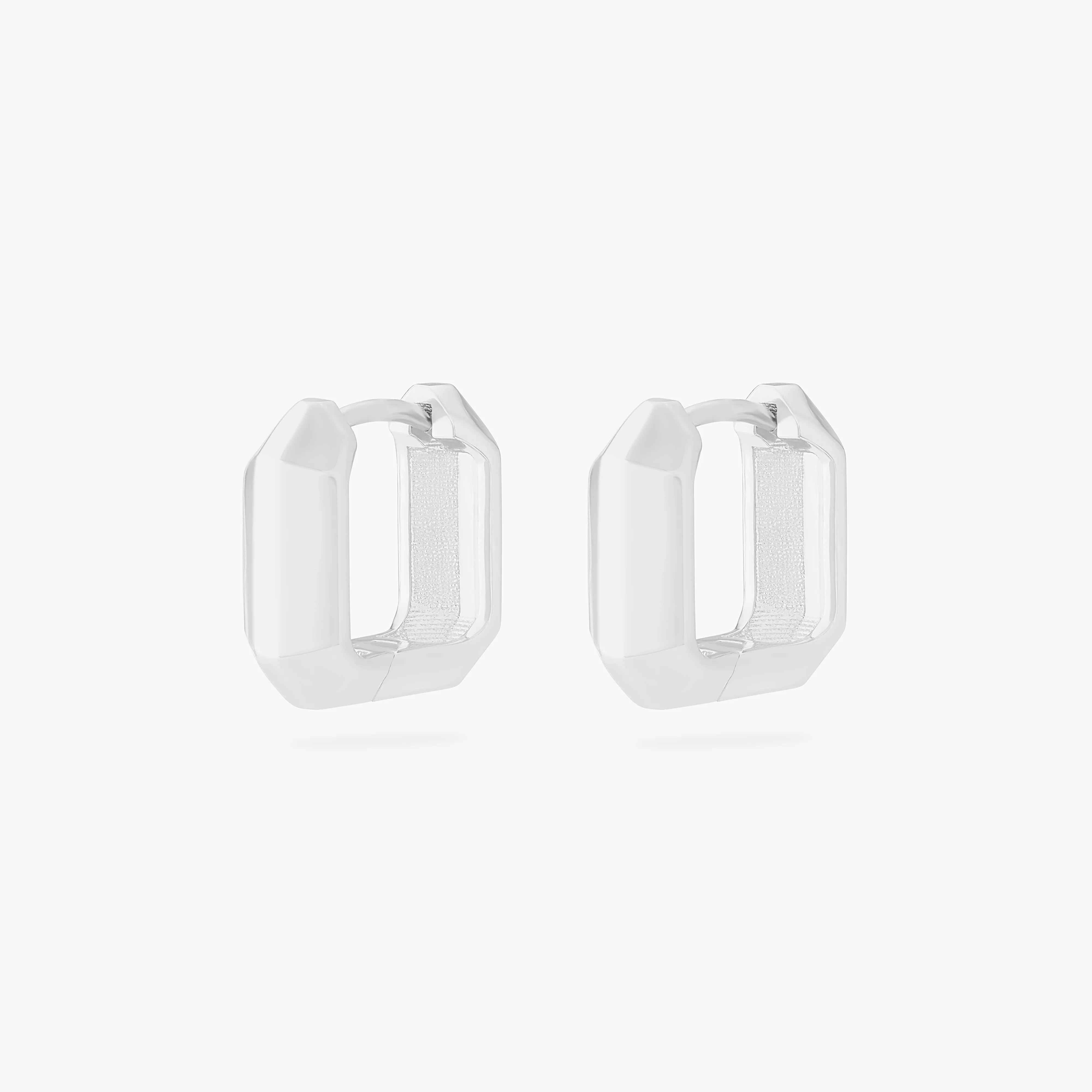 450-geometric-huggie-10.webp Geometric Huggie