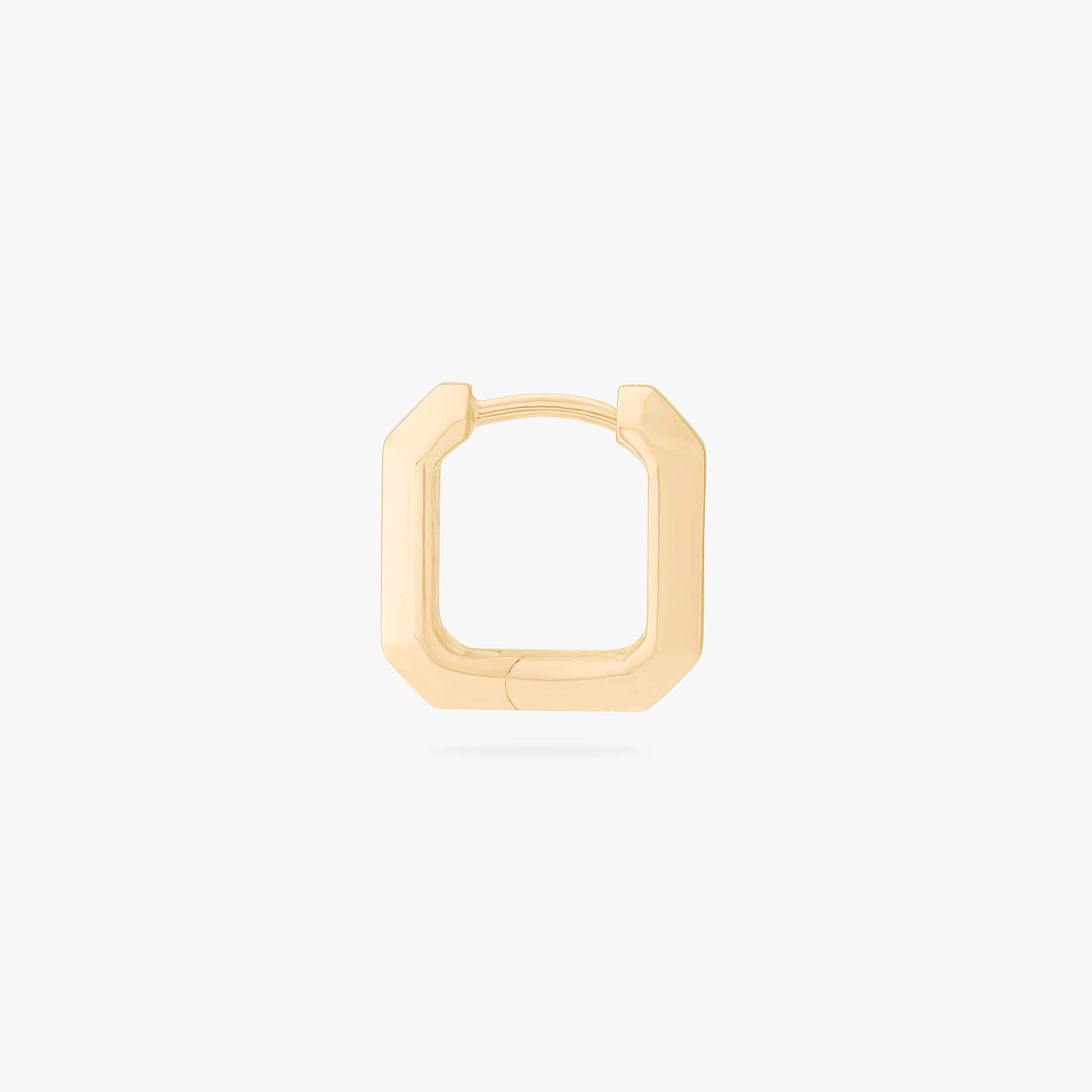 450-geometric-huggie-3.webp Geometric Huggie