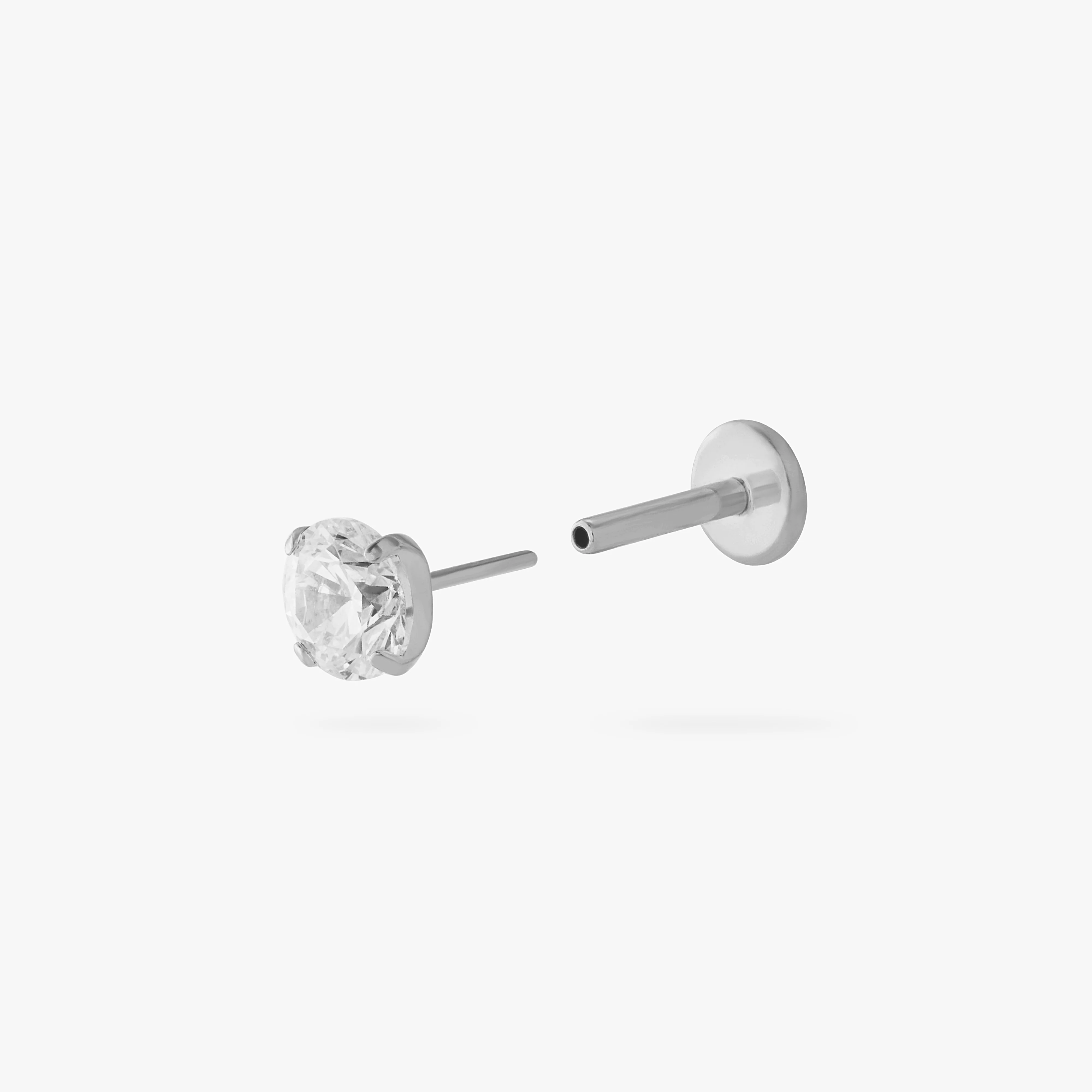 499-titanium-cz-clear-4mm-flatback-3.webp Titanium CZ Clear 4mm Flatback