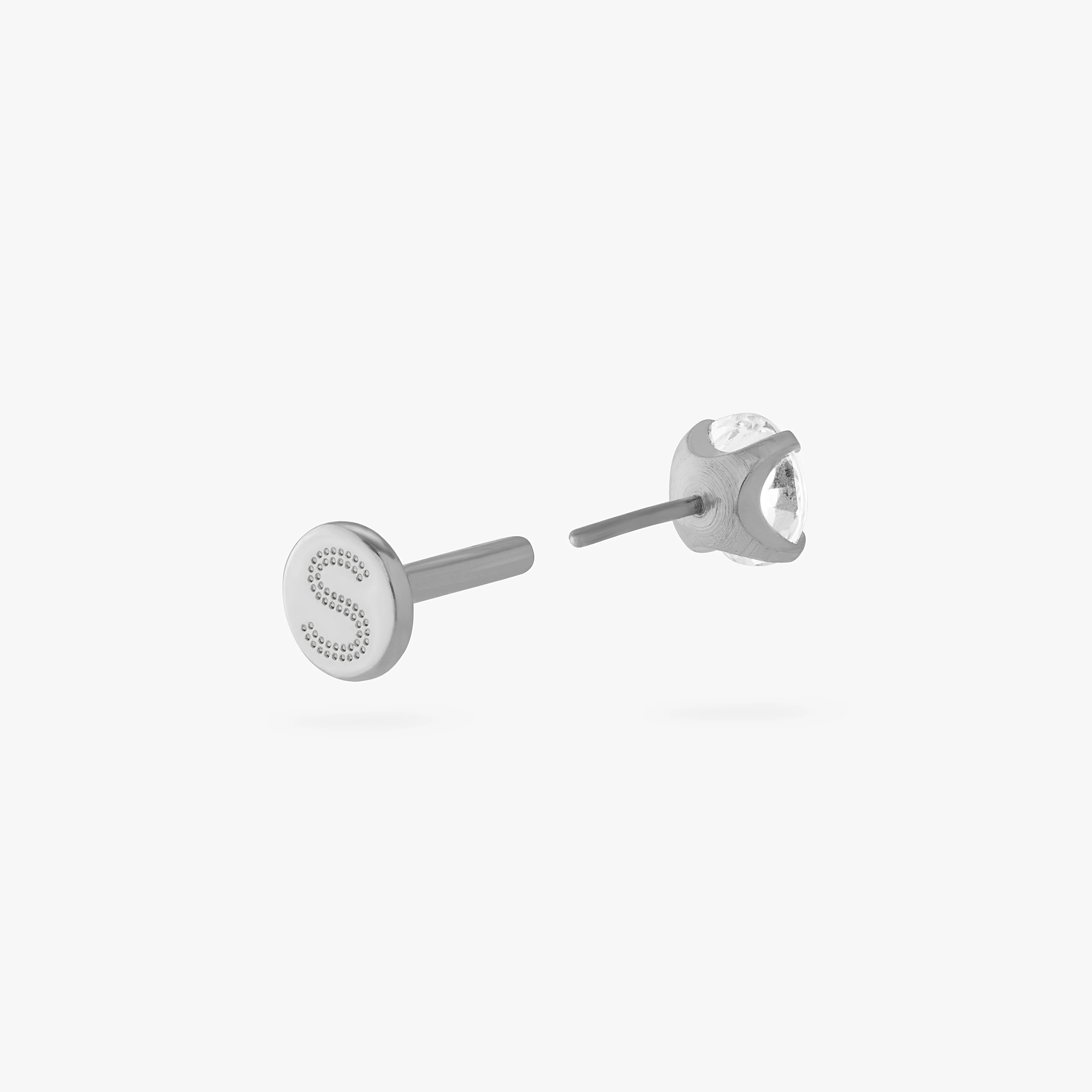 499-titanium-cz-clear-4mm-flatback-5.webp Titanium CZ Clear 4mm Flatback
