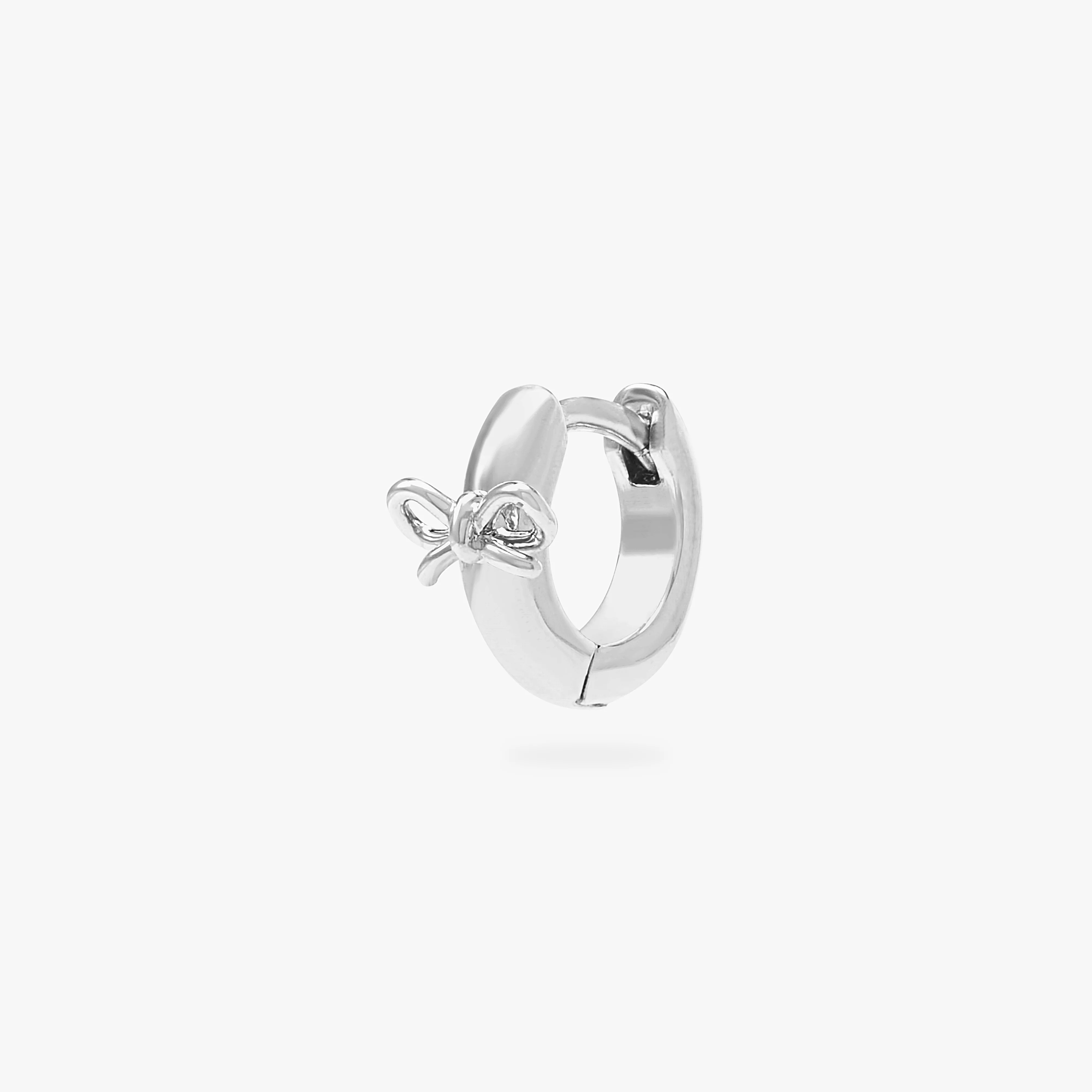 522-micro-bow-huggie-5.webp Micro Bow Huggie