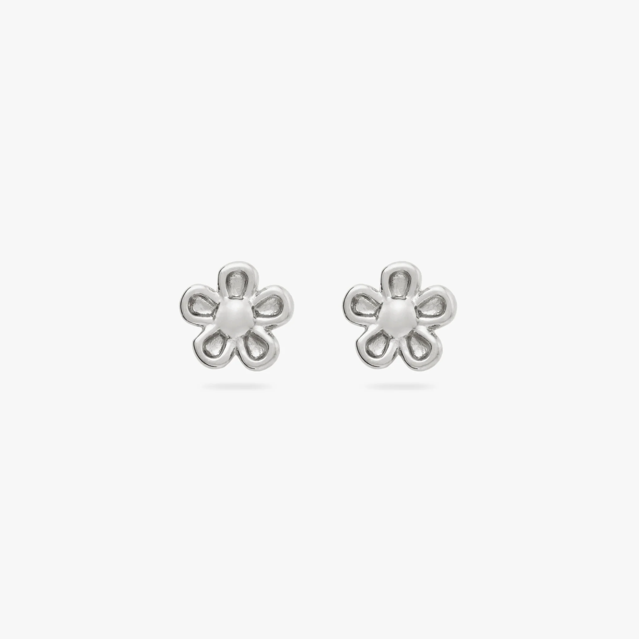 612-daisy-flower-stud-8.webp Daisy Flower Stud