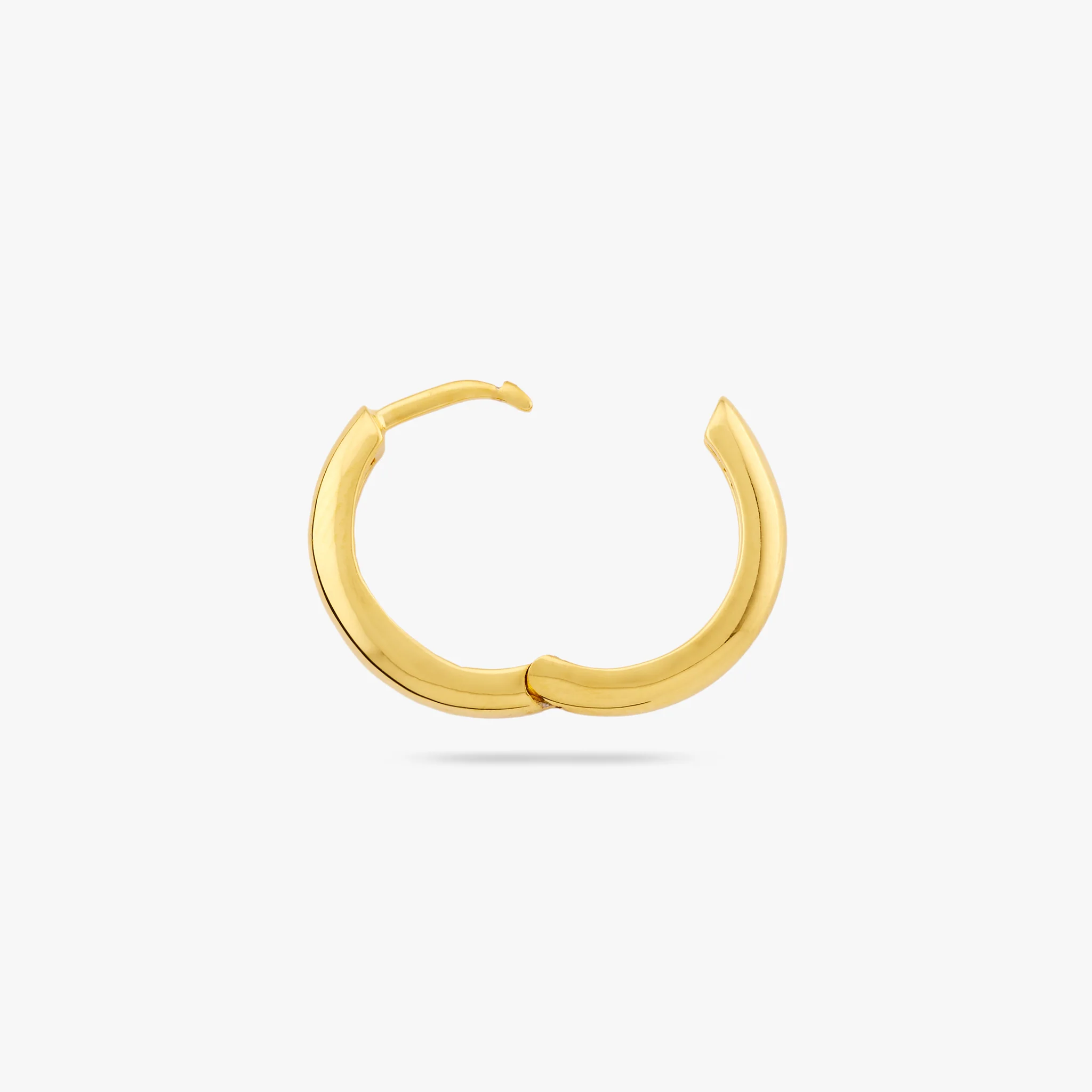 618-small-chunky-hoop-3.webp Small Chunky Hoop